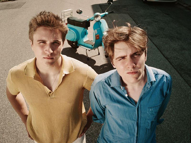 Na Bravo: Album #2 von Lusterboden!