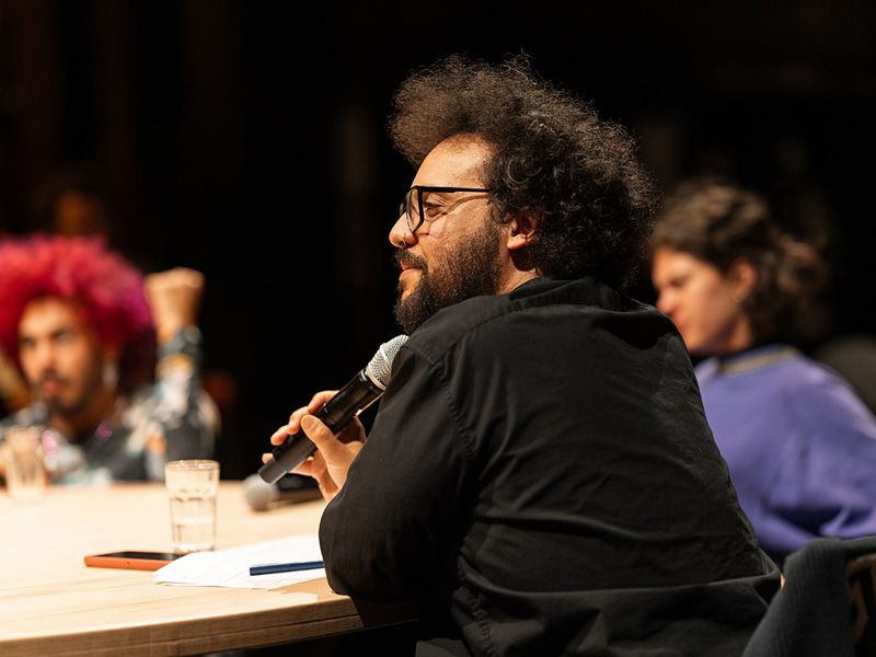GANZ SCHÖN MÄCHTIG. Vielfalt & Repräsentation am Theater