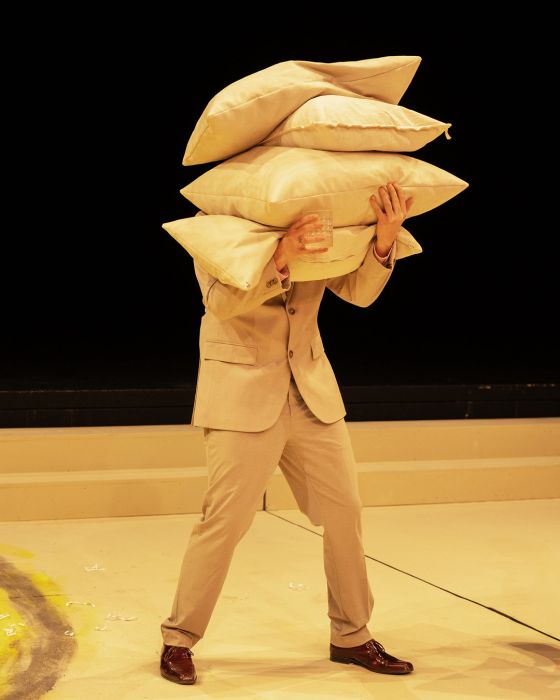 Szenenbild aus "Villa Dolorosa!