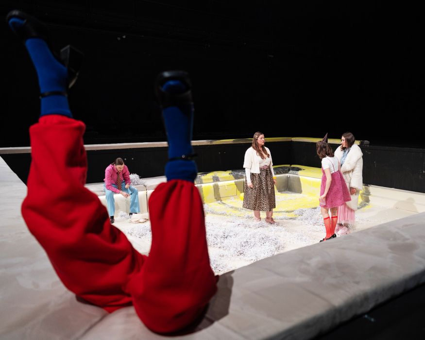 Szenenbild aus "Villa Dolorosa!