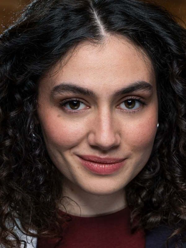 Julia Novohradsky