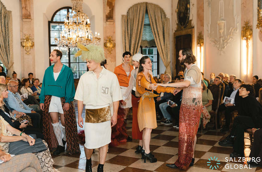 Szenenbild der Inszenierung am Schloss Leopoldskron