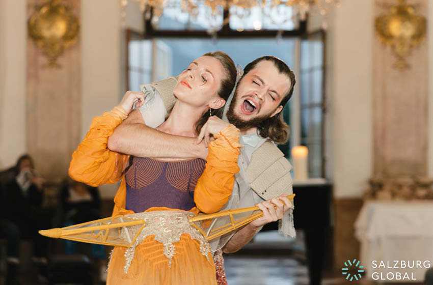 Szenenbild der Inszenierung am Schloss Leopoldskron